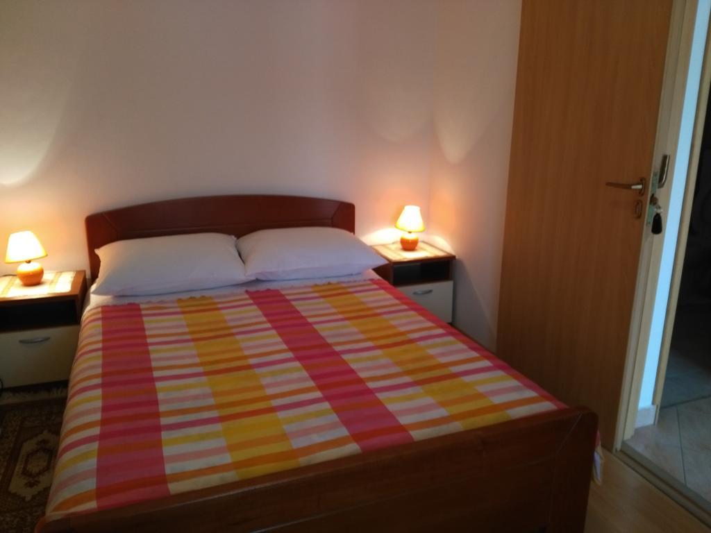 Apartment Cvita Biograd Na Moru Exterior foto